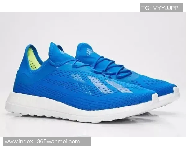 毒蜂碎钉足球鞋助力球场表现提升让你成为场上焦点的秘密武器